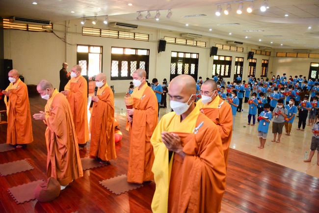 Khóa tu thanh thiếu niên